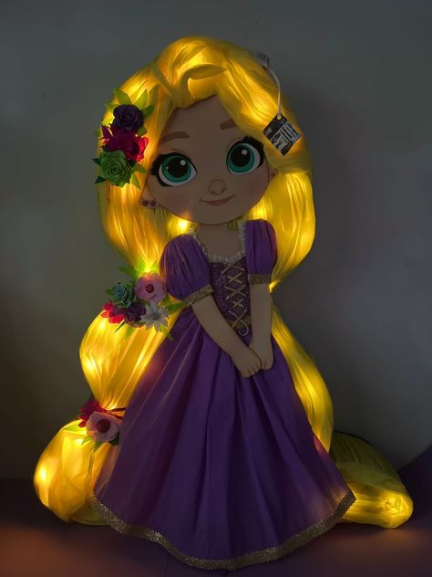 Rapunzel Cake, Sweet 15 Party Ideas, Baby Birthday Party Theme, Rapunzel Party, Piñata Ideas, Paper Mache Animals, Felt Ornaments Patterns, Diy Pinata, Disney Rapunzel