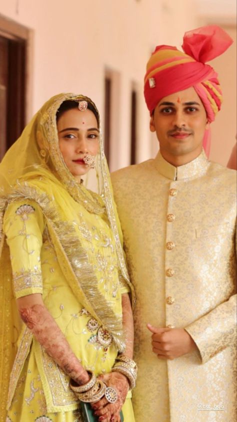 Rajastani Attire, Rajput Groom, Rajputi Couple, Rajput Wedding, Rajputana Culture, Rajputi Culture, Rajasthani Poshak, Mehendi Dress, Indian Wedding Theme