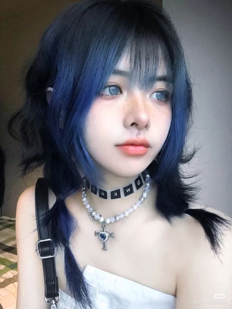 Short Blue Hair, Dyed Hair Inspiration, Shot Hair Styles, Alternative Hair, Hair Dye Colors, Dye My Hair, Short Hair Haircuts, Anime Hair, Hair Reference