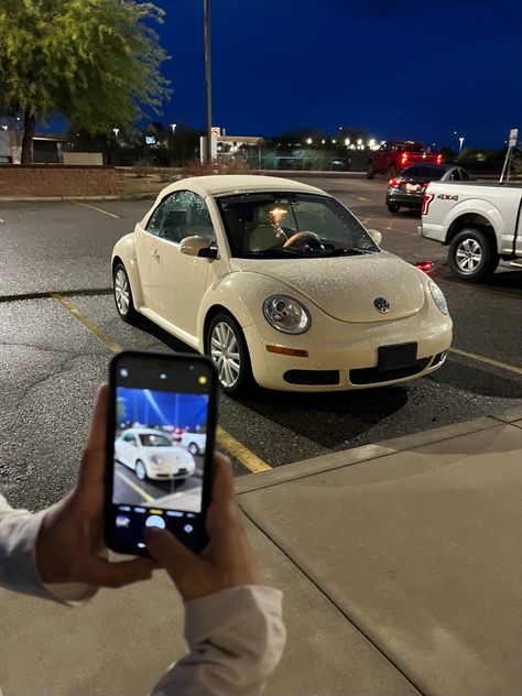 Aesthetic Bug Car, Cute Beetle Car Interior, Bug Cars Aesthetic, Volks Wagen Beetle, New Volkswagen Beetle, White Beetle Car, First Cars Aesthetic, Buggy Car Aesthetic, Beetle Bug Car Aesthetic