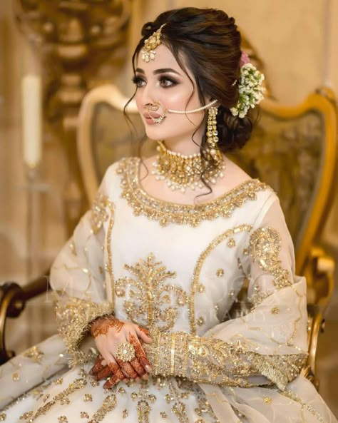 Pakistani Bridal Hairstyles, Weddings Dresses, Nikah Dress, Pakistani Bridal Makeup, Shadi Dresses, Bridal Makeup Images, Nikkah Dress, Asian Bridal Dresses, Latest Bridal Dresses