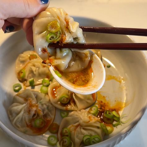 Easy homemade soup dumplings (Xiao Long Bao) - Foodieholly Homemade Soup Dumplings, Teriyaki Chicken Ramen, Garlic Parmesan Steak, Parmesan Steak, Honey Halloumi, Creamy Honey Mustard Chicken, Easy Homemade Soups, Easy Dumplings, Butternut Squash Sauce