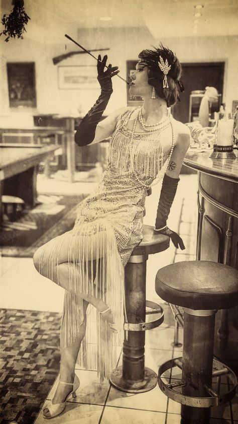 Vintage Aesthetic 20s, 1920s Vibes Aesthetic, The 1920s Aesthetic, 1920s Jazz Fashion, 1920s High Fashion, 1920s New Orleans Fashion, The Roaring 20s Fashion, Roaring 20s Photoshoot Ideas, 1920s Glamour Aesthetic