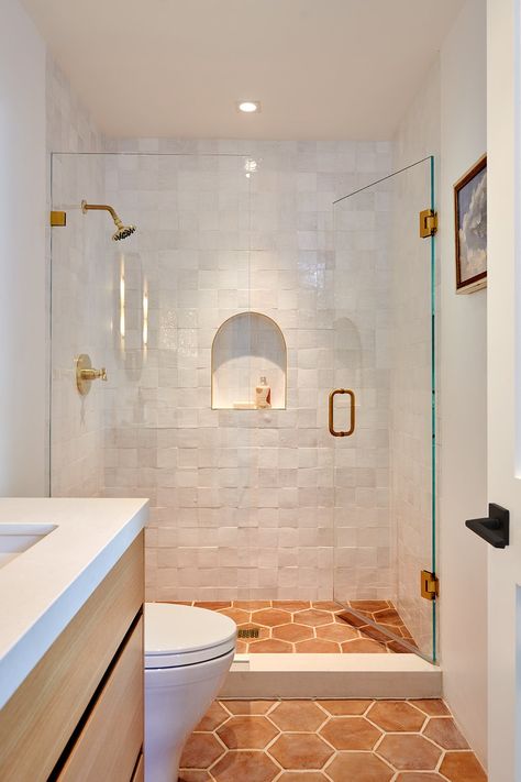 Bathroom Design Small Bathtub, Spanish Walk In Shower Ideas, Pony Wall In Bathroom Master Bath, Terracotta Tile Shower Ideas, Long Narrow Guest Bathroom, Bedrosians Tile Shower, Small Herringbone Shower Tile, Small Shower Renovation Ideas, Guest Bath With Shower Only