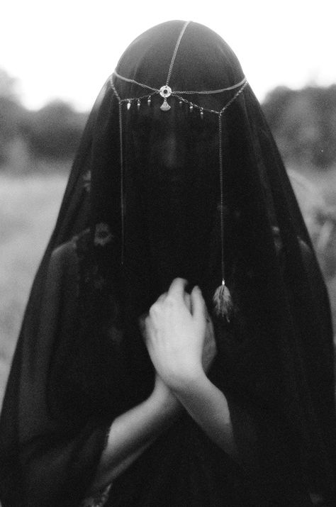 #mystical Veiled Woman, By Any Means Necessary, Witchy Woman, Black Veil, Dark Beauty, Foto Inspiration, Coven, Dark Fashion, Black Magic