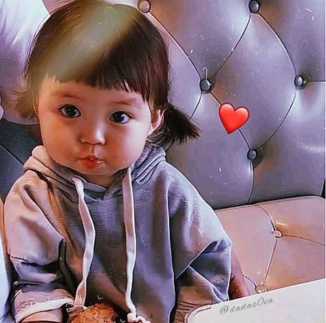 https://discord.gg/duamKShS Jinmiran Baby, Cute V, Baby Tumblr, Cute Babies Photography, Ulzzang Kids, Cute Asian Babies, Baby Wallpaper