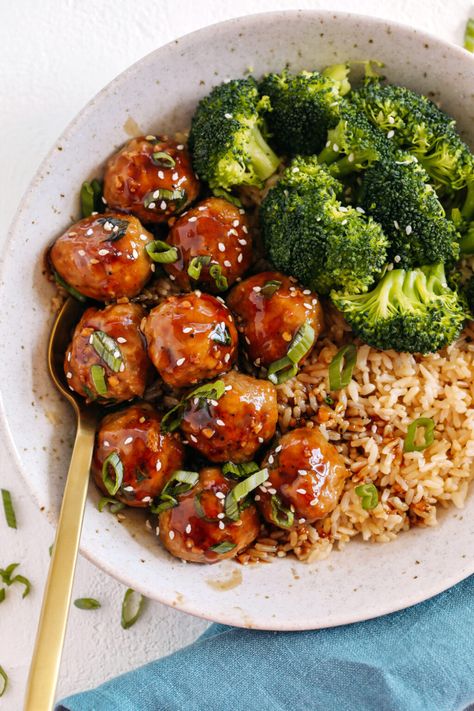 Asian Glazed Turkey Meatballs - Eat Yourself Skinny Asian Trail Mix Recipes, Glazed Turkey Meatballs, Glazed Turkey, Asian Turkey, Turkey Meatball, Easy Healthy Meal Prep, Health Dinner, Turkey Meatballs, Health Dinner Recipes