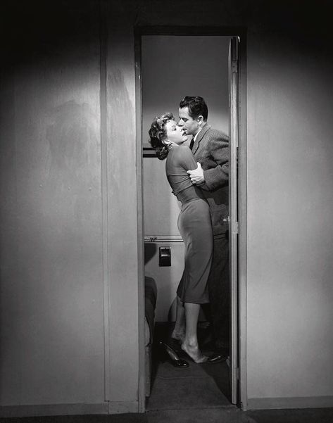 Gloria Grahame and Glenn Ford in Human Desire (1954). James Shigeta, Flower Drum Song, Glenn Ford, Gloria Grahame, Classic Film Noir, Bogart And Bacall, Noir Detective, Noir Movie, Fritz Lang