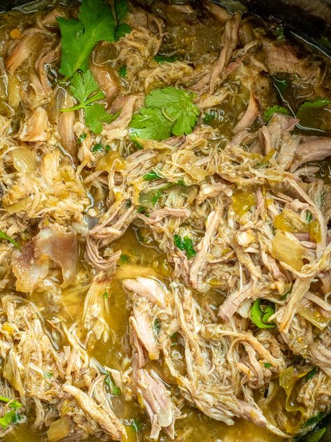 Pork Sandwiches Crock Pot, Dill Crackers, Pulled Pork Burritos, Pork Tacos Crockpot, Pork Verde, Pork Burritos, Chili Verde Pork, Recipes Using Pork, Green Chili Pork