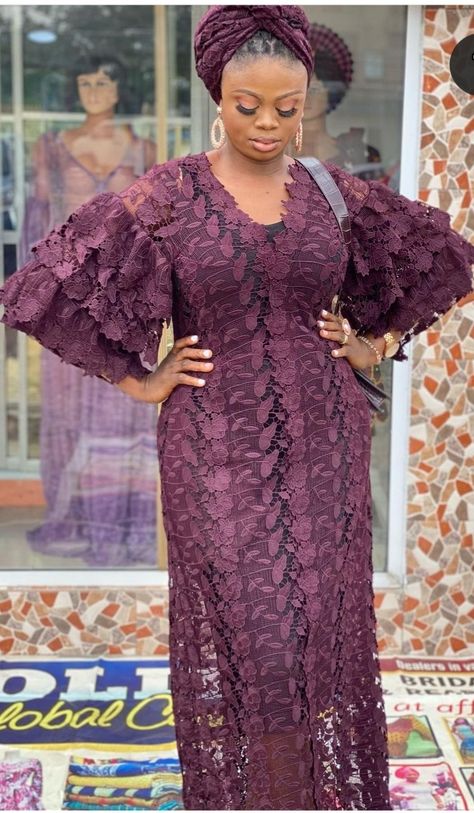 Vintage Styles For Ladies, Lace Bubu Styles Nigerian, African Lace Dresses Gowns, Lace Gown Styles For Women, Lace Boubou Styles For Women, Lace Styles Nigerian, Latest Lace Gown Styles, Lace Bubu, Asoebi Lace