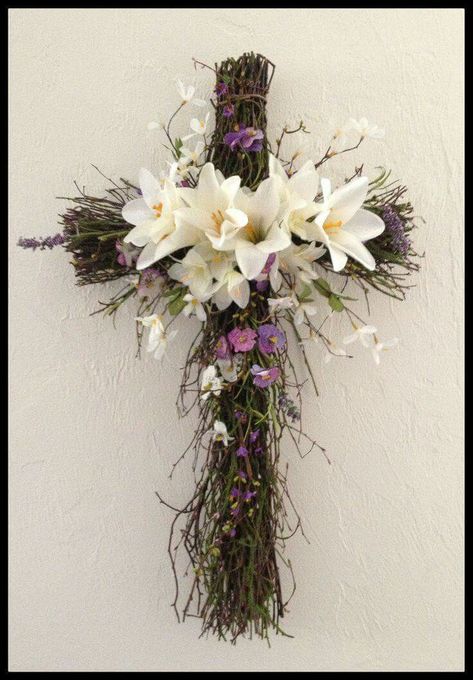 Cross wreath Easter Wreath Cross, Easter Image, Diy Osterschmuck, Dekoratívne Vence, Easter Flower Arrangements, Diy Christmas Wreaths Ideas, Church Easter Decorations, Christmas Wreaths Ideas, Cross Wreath