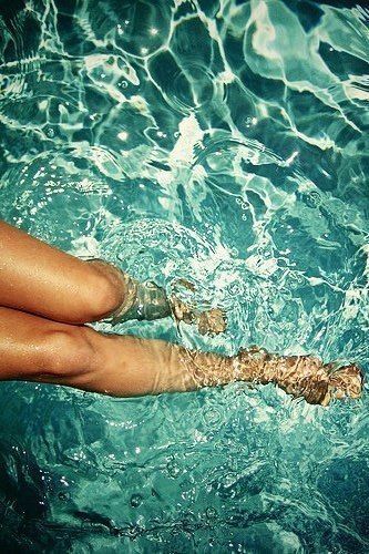 #NakedTan #SummerEssentials Pool Tumblr, Bohol, Summer Inspiration, Pool Days, Summer Feeling, Jolie Photo, Summer Dream, Beach Bum, Endless Summer