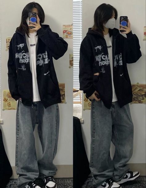 Korean Tomboy Style Outfit, Trending Streetwear, Peony Aesthetic, Baggy Outfit Ideas, Boyish Outfits, Estilo Tomboy, Street Outfits, Aesthetic Streetwear, Korean Casual Outfits