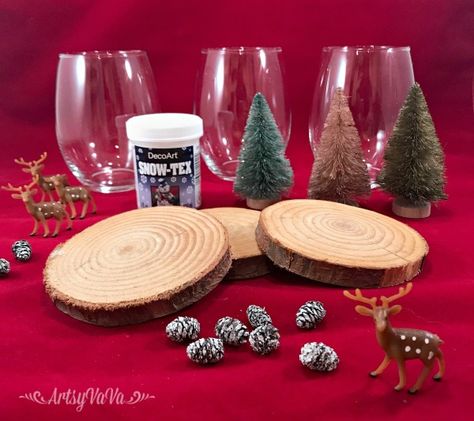 Plastic Wine Glass Christmas Crafts, Dollar Tree Wine Glass Christmas Crafts, Dollar Tree Wine Glass Crafts, Wine Glass Christmas Crafts Diy Projects, Christmas Wine Glass Crafts, Stemless Wine Glasses Diy, Christmas Wine Glasses Diy, Wine Glass Christmas Crafts, Wine Glass Christmas Decorations