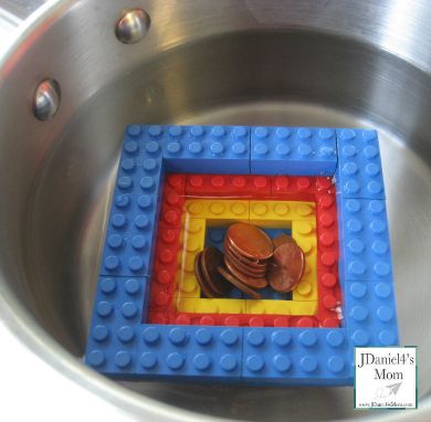 Lego Learning Activities, Kids Science Experiments, Engraving Acrylic, Lego Learning, Lego Boat, Preschool Stem, Transportation Preschool, Summer Science, Lego Activities