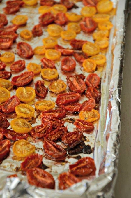 Yellow Cherry Tomatoes, Oven Roasted Cherry Tomatoes, Dinner Ideas Recipes, Tomato Harvest, Roma Tomato, Cherry Tomato Recipes, Slow Roasted Tomatoes, Weekly Meal Plans, Yellow Tomatoes