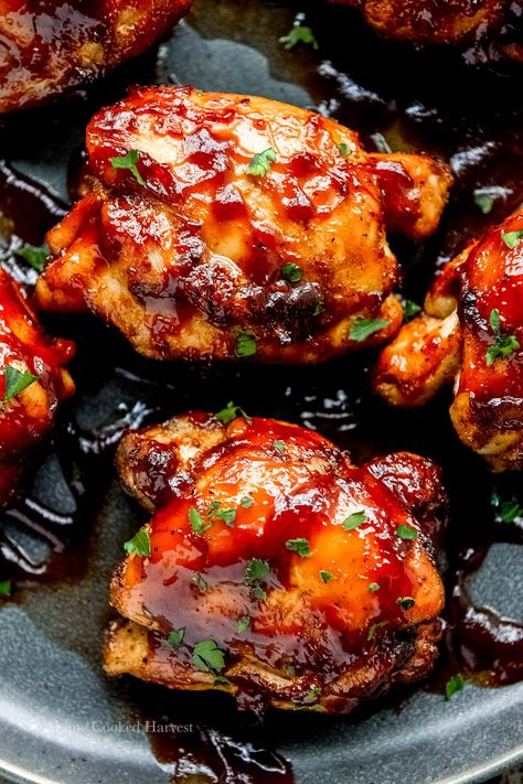 Air Fryer BBQ Chicken get slathered in sticky bbq sauce and cooked to juicy perfection. This saucy chicken is ready under 30 minutes! Bbq Chicken Airfryer, Air Fryer Bbq Chicken Drumsticks, Bbq Chicken Thighs Air Fryer, Bbq Chicken Air Fryer, Air Fryer Bbq Chicken Thighs, Sticky Bbq Sauce, Barbecue Chicken Thighs, Air Fryer Bbq Chicken, Air Fryer Recipes Chicken Thighs