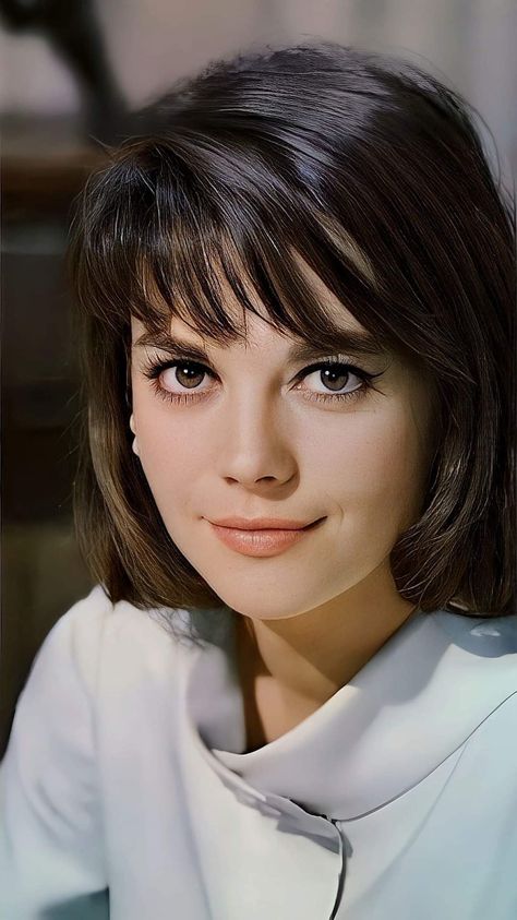 Natalie Wood Natalia Wood, Farah Fawcett Hair, Classic Hollywood Glamour, Splendour In The Grass, Vivien Leigh, Natalie Wood, Romy Schneider, Elizabeth Taylor, Brigitte Bardot