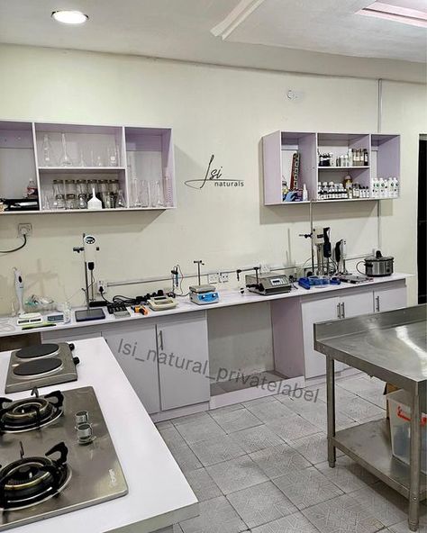 Cosmetic Chemistry Lab, Skincare Formulation Lab, Formulation Cosmetic, Cosmetic Business Aesthetic, Cosmetic Chemistry Aesthetic, Skincare Business Aesthetic, Perfumery Lab, Cosmetic Laboratory, Skincare Lab