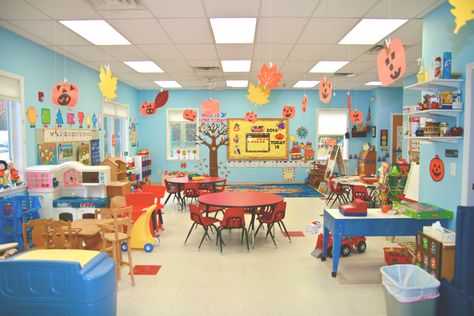 A famous playschool franchise is available for sale in Bangalore. It has created a great brand name for itself. It is located in a residential area. Decorate Classroom, School Layout, Kindergarten Classroom Setup, Classroom Decor Middle, Classroom Interior, Kindergarten Classroom Decor, Church Inspiration, Classroom Layout, Bt 21