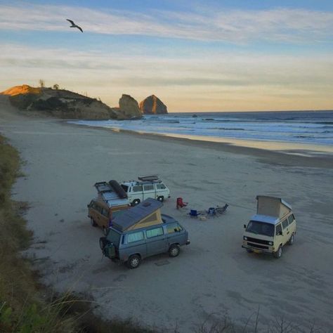 Vw Bus Aesthetic, Vw Minibus, Oregon Winter, Vw T3 Syncro, Vintage Foto's, Vw Westfalia, Combi Volkswagen, Gap Year, Summer Dream