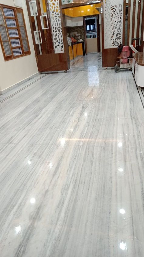 Stairs Marbal Design, Indian House Tiles Design, Indian Home Tiles Design, Floor Tiles Indian Home, Hall Floor Tile Design Modern, Living Hall Tiles Design, Hall Marble Floor Design, Granet Design Floor, Tails Flooring Design Hall