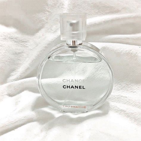 Chanel Chance Eau Fraiche, Koleksi Parfum, Green Inspo, Mint Aesthetic, Perfume Chanel, Chanel Chance, Zestaw Ikon, Mint Green Aesthetic, Sage Green Wallpaper