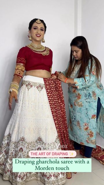 Lehnga With Saree Drape, Gharchola Blouse, Gujrati Blouse Designs, Ghatchola Sarees Blouse Design, Gujrati Style Saree Draping, Morden Saree Draping, Gujrati Saree Style, Gujrati Bride Gharchola, Gharchola Saree Blouse Design