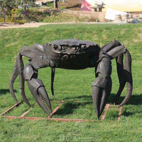 crab garden statue Dnd Golem, Crab Sculpture, Metal Crab, 3d Anatomy, Crab Decor, The Crab, Angler Fish, Exotic Fish, Animal Sculpture