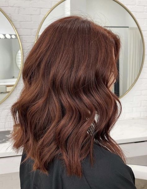 Bridesmaid Hairstyles Classy, Natural Auburn Brown Hair, Fall Red Brown Hair, Auburn And Blonde Hair, Dark Copper Brown Hair, Fall Auburn Hair, Natural Auburn Hair, Cowboy Copper Hair, Copper Brown Hair