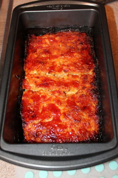 Recipe Ground Chicken, Buffalo Meatloaf, Buffalo Chicken Meatloaf, Chicken Meatloaf Recipe, Chicken Meatloaf, Ground Chicken Recipes, Breakfast Party, Big Breakfast, Chicken Meals