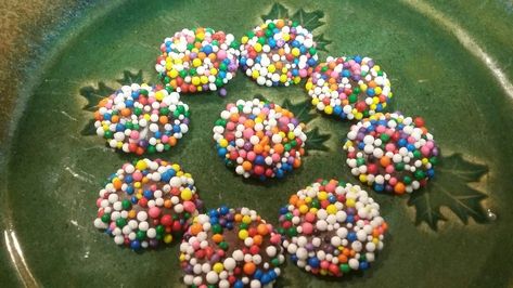 Picture of Non-Pareil Candy -- Made in the Microwave Non Pareils Recipe, Non Pareils, Making Gifts, Candy Sprinkles, Making Glass, Heart For Kids, Cookie Desserts, Candy Recipes, My Kitchen