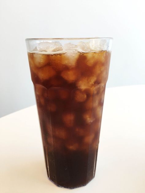 Korean Iced Americano, Iced Americano Recipe, Americano Recipe, Making Iced Coffee, Coffee Soda, Coffee Jelly, Iced Americano, How To Make Ice Coffee, Tonic Recipe