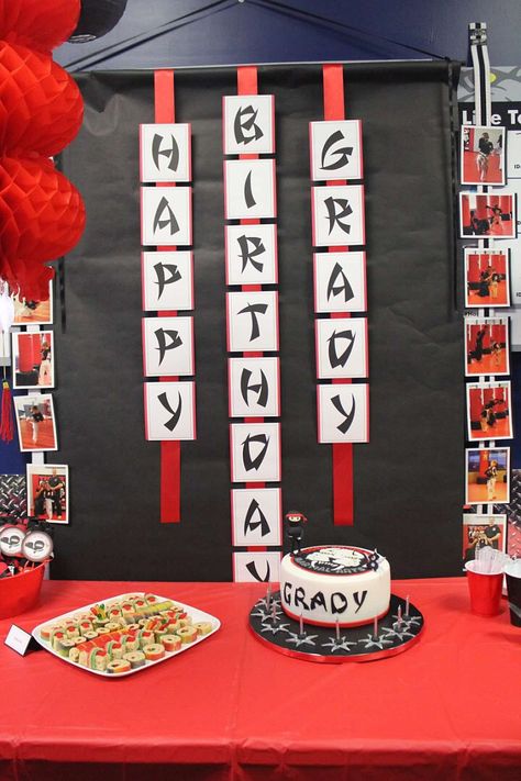 Japan Decorations Party, Ninja Party Ideas Decoration, Tkd Birthday Party Ideas, Inuyasha Birthday Party Ideas, Samurai Theme Party, Diy Ninja Birthday Party Ideas, Japan Birthday Theme, Samurai Party Ideas, Anime Party Theme