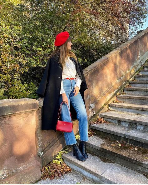 15 fall outfit ideas with red ❤️ (a.k.a my fav color) Save it for inspo 🍁 • • • • #falloutfitinspo #autumnstyle #popofred #falloutfitideas #frenchgirlstyle #parisiennestyle #everydayoutfits #casualchicstyle Red Beret Outfit, Beret Outfits, Beret Outfit, Parisienne Style, Red Beret, Fav Color, French Girl Style, Fall Outfit Ideas, Red A