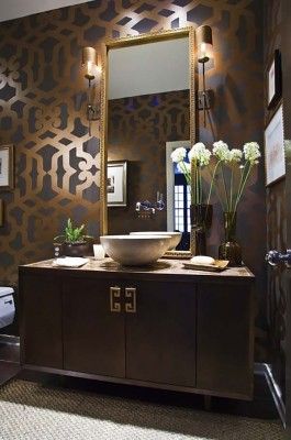 Trellis Wall Stencil, Bathroom Dark, Wc Decoration, Glam Bathroom, Wallpaper Gold, Gray Walls, Bad Inspiration, Gorgeous Bathroom, Mirror On The Wall