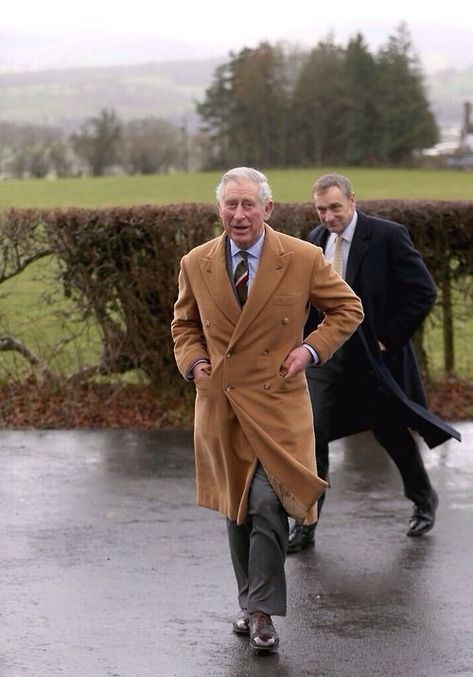 Die, Workwear! - The Ideal Coat Wardrobe Prince Charles Style, Jordan Pictures, Michael Jordan Pictures, Camel Coat Outfit, Polo Coat, English Gentleman, Prince Charles And Camilla, Art Of Manliness, Elisabeth Ii