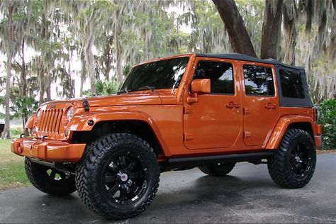 LeBron James' Jeep Wrangler Unlimited by MWButterfly, via Flickr Orange Jeep Wrangler, Orange Jeep, Accessoires 4x4, Jeep Wrangler For Sale, Jeep Hair, Nike Quotes, Celebrity Cars, Black Rims, Jeep Cars