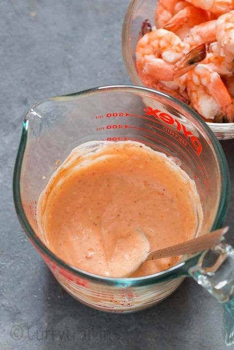 Prawn Cocktail Starter, Prawn Cocktail Sauce Recipes, Prawn Starters Appetizers, Prawn Cocktail Salad, Prawn Sauce Recipes, Prawn Cocktail Presentation, Prawns Cocktail, Sauce For Prawns, Cooked Prawn Recipes