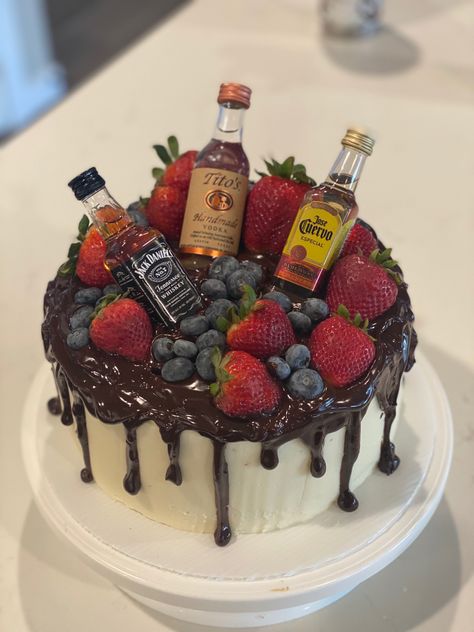 Birthday Cake 21 Guy, 21st Bday Cake Ideas For Guys, Mini Cakes Ideas For Men, 21 Birthday Cake Ideas For Guys, 21st Bday For Him, Birthday Cake For 22 Year Old Guy, Birthday Cakes For Men 21, Men 23 Birthday Ideas, Guy 21st Birthday Cake