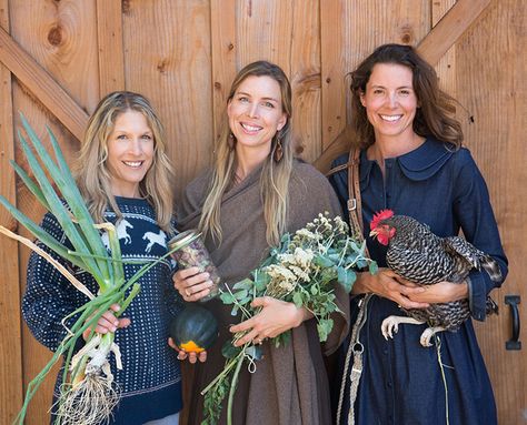 The Modern Woman's Guide To Homesteading - The Chalkboard Homestead Outfits, Witchy Wellness, Santa Barbara Style, Modern Homesteading, Homesteading Skills, Love Run, Three Friends, Urban Setting, Modern Women