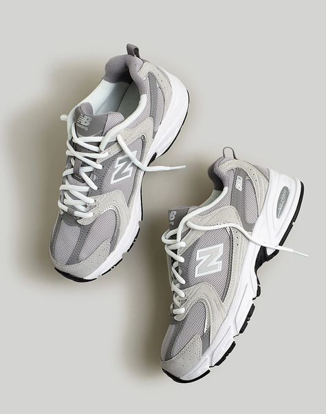 Zapatillas New Balance, Pretty Sneakers, Trendy Shoes Sneakers, Pretty Shoes Sneakers, Girly Shoes, Aesthetic Shoes, New Balance Sneakers, Swag Shoes, Balance Shoes