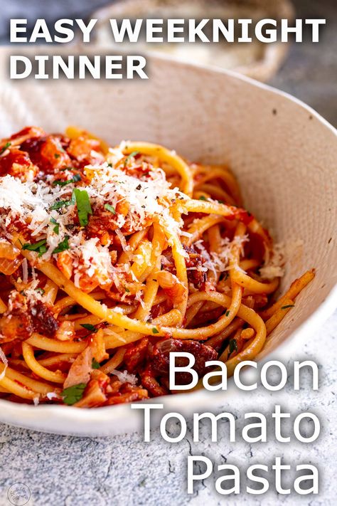 Chicken Bacon Tomato Pasta, Pasta With Bacon And Tomatoes, Spaghetti With Bacon Recipes, Bacon And Tomato Pasta, Roasted Tomatoes Pasta, Pasta Tomato Soup, Speggetti Recipes, Bacon Tomato Pasta, Pasta Sauce With Fresh Tomatoes