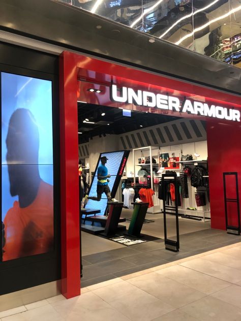 “Our recent projects for Under Armour in Galataport, Zorlu Center and İstanbul İstinyepark. We aimed to highlight and promote the products of Under Armour Flow Campaign with these display units and window displays.” Produced by @gravityistanbul gravityistanbul #gravitydesign @underarmour @gravityatelier Year: 2022 #visualmerchandising #retaildisplay #retaildisplay Under Armour Store, Window Displays, Outlet Store, Retail Display, Rich Girl, Visual Merchandising, Window Display, Under Armor, Showroom