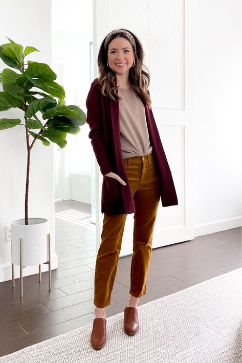 Copper Corduroy Pants Outfit, Gold Corduroy Pants Outfit, How To Wear Corduroy Pants, Tan Courderoy Pants Outfits, Camel Corduroy Pants Outfits, Corduroy Pants Outfit Fall, Courderoy Pants Outfits Women, Corduroy Pants Outfit Women, Corduroy Pants Outfit