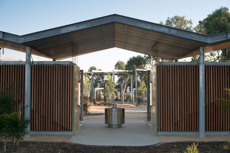 Toilet Outdoor, Restaurant Bathroom, Park Pavilion, Outdoor Toilet, Youth Center, Public Bathrooms, Public Restroom, Community Park, Toilet Design