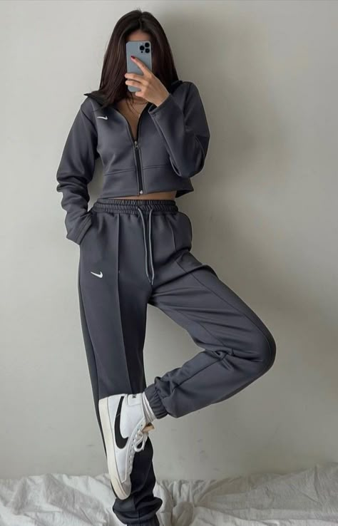 Athleisure Outfits Summer, Sport Look, Sportswear Outfits, Athleisure Outfits, Home Outfit, Cozy Outfit, Sporty Outfits, Sportswear Women, Casual Style Outfits