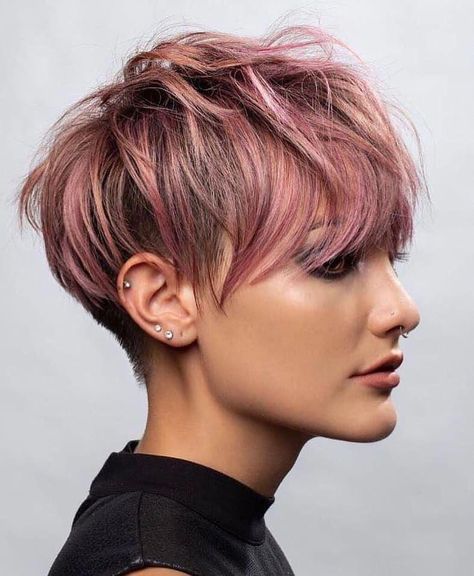 Pretty Pixie Haircut, Best Short Hair Style Ideas for Women #shortpixie Short Pink Hair, Long Pixie Hairstyles, Haircut Blonde, Cool Short Hairstyles, Latest Short Hairstyles, Trendy Short Haircuts, Haircut Inspiration, Long Pixie, Best Short Haircuts