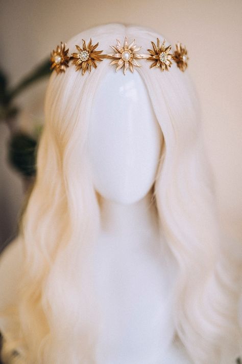 Hannah Fantasy Crown, Gold Spike Crown, Sun Crown Wedding, Wedding Crown Headpiece, White And Gold Elf Dress, Gold Sun Headpiece, Circlet Crown Wedding, Gold Circlet Crown, Sun Custome Halloween