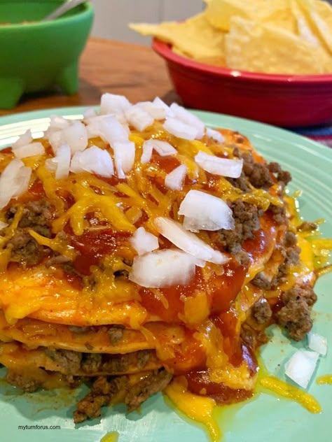 Red Stacked enchiladas Chihuahua style - My Turn for Us Enchiladas Rojas Recipe, Stacked Enchiladas, Enchiladas Rojas, Mexican Enchiladas, Red Enchiladas, Chile Guajillo, Enchiladas Recipe, Red Enchilada Sauce, Beef Enchiladas